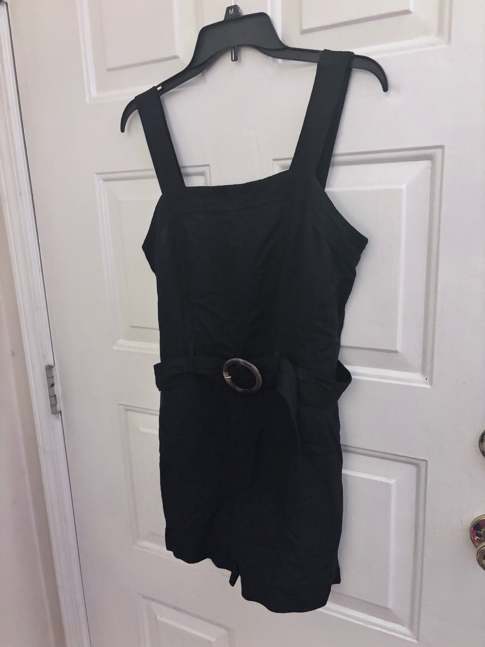 LOFT Black Square-Neck Belted Linen Blend Short Romper with Tortoiseshell Buckle - Picture 4 of 8